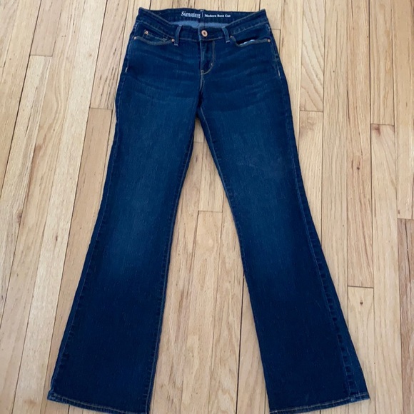 Levi's Denim - 4/$20🥳Signature Levi Strauss Women’s Jeans size 2